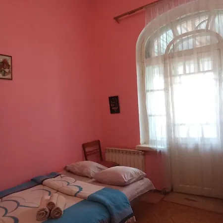 рядом с жд вокзалом привоз Apartamento