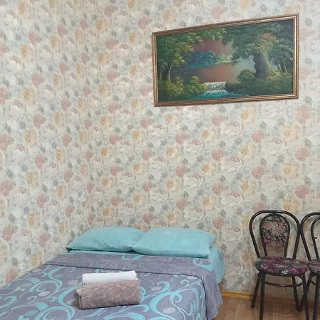 рядом с жд вокзалом привоз * Odesa
