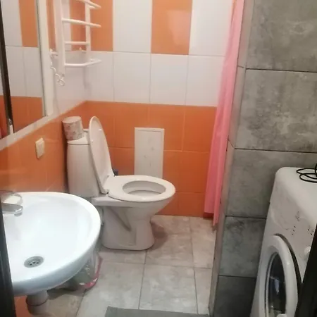 рядом с жд вокзалом привоз Apartman Odessza