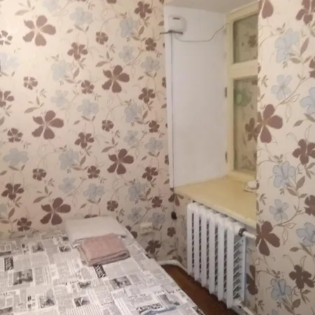рядом с жд вокзалом привоз Oděsa