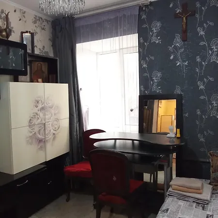рядом с жд вокзалом привоз Apartmán *